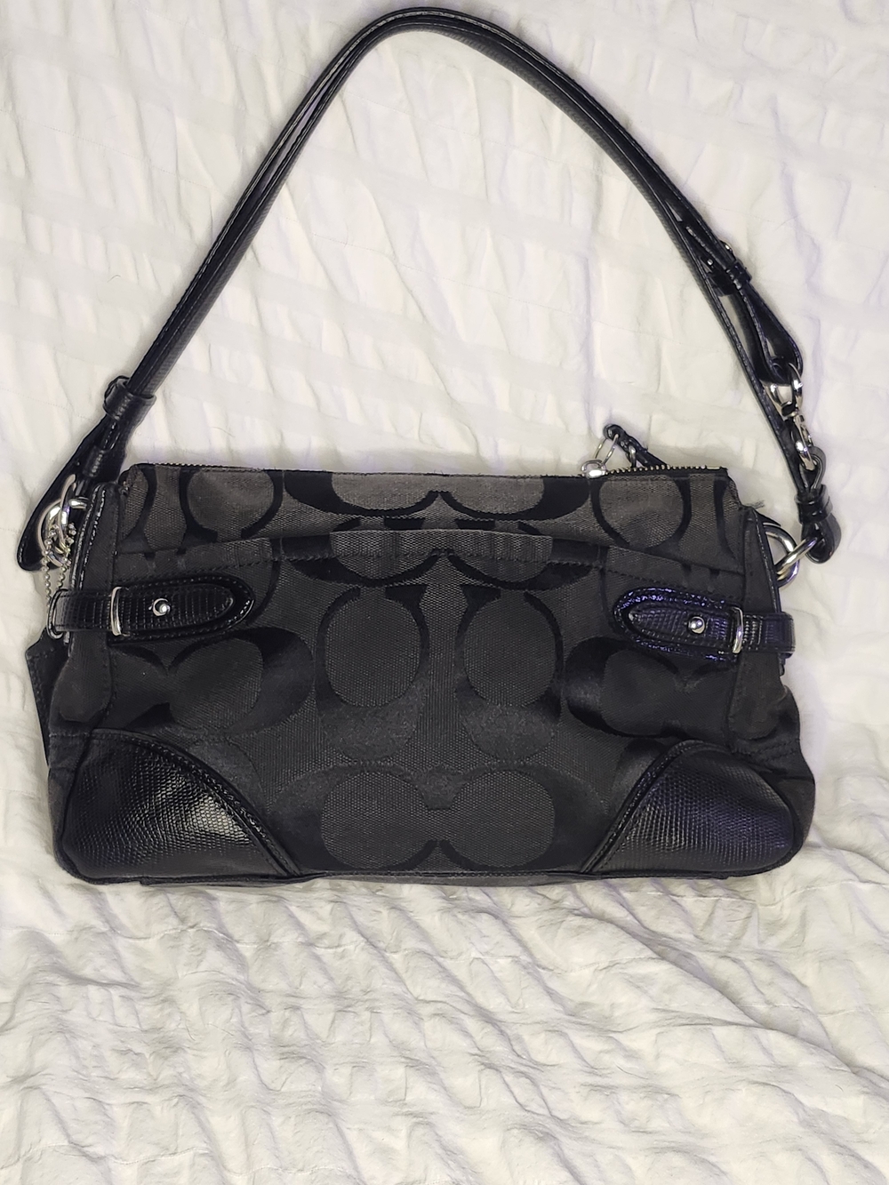 Women's Black Signature Pattern Shoulder Bag